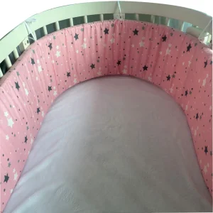 Tour de lit bébé en coton doux protection tête motifs étoiles 1 pièce chambre bébé fille accessoire sécurité lit design moderne style enfantin rose pastel