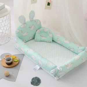 Lit de voyage pour bébé portableปลอดภัย confortable design moderne lit dappoint mint vert oreilles de lapin coussin inclus matelas doux bébé nouveauné 01 ans