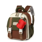 Sac à dos SMARTIA pour enfants style moderne sécurité usage scolaire accessoires inclus design ludique couleur marron cadeau enfant