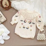 Vêtements d&rsquo;automne bébé fille sac princesse tricot brodé robe 1 an combinaison 100 jours style floral