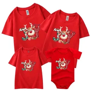 Ensemble vêtements Noël famille père mère fils fille Tshirt enfants adultes body bébé rouge motif renne fêtes Joy Ensemble vêtements Noël famille père mère fils fille Tshirt enfants adultes body bébé rouge motif renne fêtes Joy