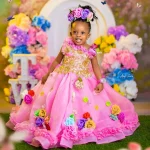 Robe de fête pour filles à fleurs robe main personnalisée mariage princesse photo anniversaire style classique détails perlés dentelle qualité premium