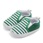 Chaussures plates bébé pantoufles antidérapantes rayées semelle souple chaussons pour premier pas 018 mois unisex vert