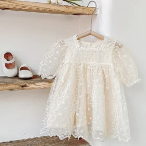 Robe de fête pour enfant fille en tulle brodé princesse occasion spéciale 26 ans look romantique Robe de fête pour enfant fille en tulle brodé princesse occasion spéciale 26 ans look romantique