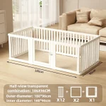 Parc d&rsquo;intérieur pour bébé en bois blanc sécuritaire moderne semitransparent 186x96cm 12 barreaux design épuré portes sécurisées idéal pour la maison