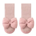 Chaussettes mignonnes pour bébé fille douces et antidérapantes rose poudré avec nœud idéales pour la maison et les promenades