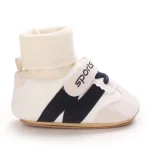 Chaussures bébé filles peluche intérieur antiglisse douce hiver bottes neige confortables ajustables 01 ans style sportif moderne