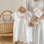 Robe en dentelle brodée florale pour fille vêtement de mariage pour enfants de 2 à 7 ans coton polyester sans manches style Aline