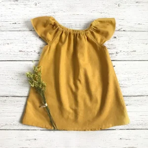 Robe d’été bébé fille 13 ans coton doux jaune moutarde encolure froncée manches évasées style A légèreté confortable été 2023 Robe d’été bébé fille 13 ans coton doux jaune moutarde encolure froncée manches évasées style A légèreté confortable été 2023