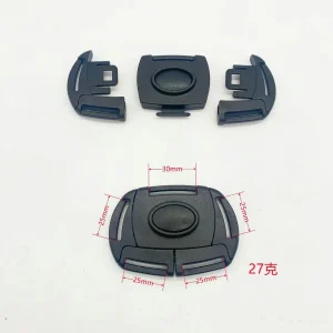 Support de fixation universel en plastique noir pour poussettes et accessoires bébé montage sécurisé et pratique Support de fixation universel en plastique noir pour poussettes et accessoires bébé montage sécurisé et pratique