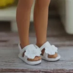 Accessoires de poupée sandales fleuries chaussures pour poupées 1/6 scale style summertime cadeau pour filles 14 ans et plus qualité plastique durable design simple et moderne