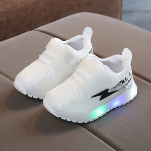 Chaussures lumineuses légères pour enfants, filles et garçons, chaussures de Sport, premières chaussures de bébé pour la marche – White Chaussures lumineuses légères pour enfants, filles et garçons, chaussures de Sport, premières chaussures de bébé pour la marche – White