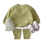 Ensemble vêtements bébé fille sweatshirt coton pantalon ample bonnet et chaussures tenue confortable pour nouveauné