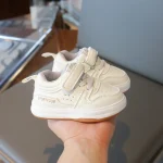 Baskets enfants 06 ans chaussures légères respirantes antidérapantes beige confortable sécurité école activité mode uni fille garçon