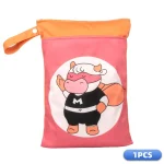 Sac à dos enfant personnalisé vache superhéros polyester design ludique poignée latérale fermeture éclair transport sécurisé 35x25cm