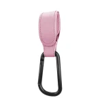Porteclés poussette crochet mousqueton cuir synthétique noir rose clair design moderne bébé accessoire pratique