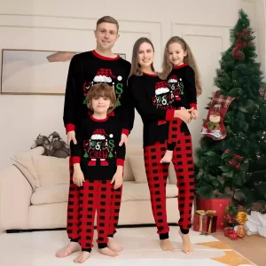 Pyjamas Famille Noël Maman Papa Bébé Doux Confort Élégant Look Décontracté Équipement Nuit Doudou Matériel Softy Polyester Pyjamas Famille Noël Maman Papa Bébé Doux Confort Élégant Look Décontracté Équipement Nuit Doudou Matériel Softy Polyester