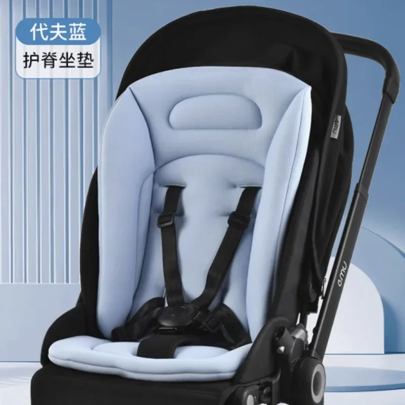 Coussin de Siège de Voiture pour Bébé Accessoire de Sécurité et Confort Universel Design Érgonomique Matériau Doux Adapté aux Enfants en Bas Âge