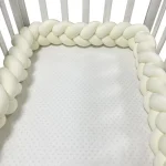 Protecteur de berceau en tissu tressé pour bébé doux et sécurisant pour les nouveaunés blanc design épuré 04 mois