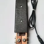 Stylo de soudage par points portable avec ressort intégré outil électrique compact pour connexion et réparation design robuste et durable usage artisanal ou domestique