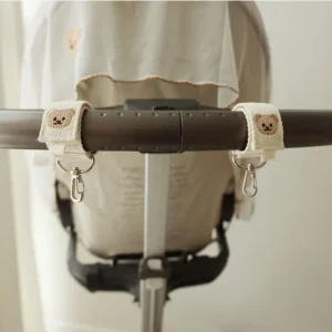 Crochet de poussette en peluche ours brodé accessoire de fixation universel style coréen lot de 2 pour bébé Crochet de poussette en peluche ours brodé accessoire de fixation universel style coréen lot de 2 pour bébé