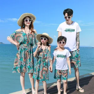 Tenues assorties pour la famille, robes de plage pour mère et fille, à fleurs, T-shirt et short en coton pour papa et fils, tenue de Couple, bord de mer, été, 2022 – One set Tenues assorties pour la famille, robes de plage pour mère et fille, à fleurs, T-shirt et short en coton pour papa et fils, tenue de Couple, bord de mer, été, 2022 – One set