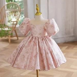 Robe princesse fête enfant élégante motifs floraux dorés robe longueur genou occasion spéciale collection été fille