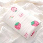 Couverture bébé en muslin coton doux motifs fraises arcenciel serviette bain nouveauné 4 couches gaze idée cadeau bébé fille garçon