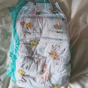 Couches bébé jetables en coton 35 pièces/sac motif dessin animé mignon grandes capacités confortables ABDL DDLG 5pcs aléatoires
