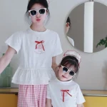 Tenues assorties mèrefille ensemble tshirt et pantalon à carreaux rose et blanc vêtements de famille décontractés d&rsquo;été costumes de vacances pour maman