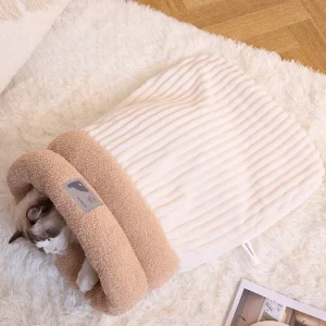 Sac de couchage chauffant en peluche pour chat : sac câlin fermé avec entrée de colère pour l&rsquo;hiver  Sac de couchage confortable en peluche pour chats anxieux  White