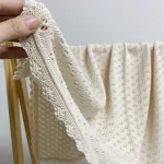 Couverture tricotée pour nouveauné coton doux couette bébé lit poussette réception accessoire 06 mois design floral beige clair texture douce sécurité confort