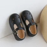 Chaussures bébé fille MIG BABY cuir synthétique sandales ajustables design vintage talon plat noir 36 ans