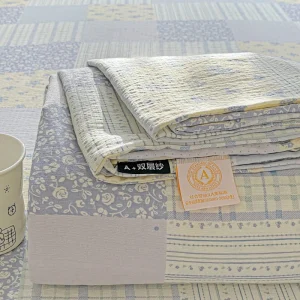 Drap de lit en coton lavé pour bébé coloris uni confort doux et sécuritaire 100% coton idéal pour lit de bébé ou literie enfant qualité premium Drap de lit en coton lavé pour bébé coloris uni confort doux et sécuritaire 100% coton idéal pour lit de bébé ou literie enfant qualité premium