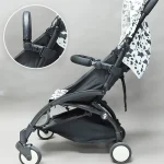 Poussette compacte et pliante pour bébé design modernerobuste et stylisé idéale pour promenades urbaines et voyages enfants 03 ans