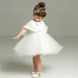 Robe blanche bébé fille 324 mois robe formelle mariage baptême anniversaire robe de cérémonie en coton et polyester style classique accessoires inclus Robe blanche bébé fille 324 mois robe formelle mariage baptême anniversaire robe de cérémonie en coton et polyester style classique accessoires inclus