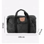 Sac de maman noir grande capacité sac à couches fourretout voyage style minimaliste design moderne facile transport idéal quotidien hiver patch ours mignon