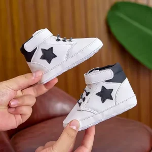 Baskets montantes bébé fille garçon confortables antidérapantes style moderne étoile blanche noire enfant 01 ans été hiver Baskets montantes bébé fille garçon confortables antidérapantes style moderne étoile blanche noire enfant 01 ans été hiver