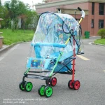 Poussette parapluie bébé protection antipluie transparente design moderne tissu polyester floral roues colorées facile à plier portée urbaine et promenades