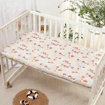 Drap de lit bébé kangobaby 70% bambou 30% coton design floral motifs fleurs jaune rouge gris doux confort matelas berceau nouveauné