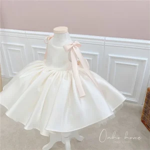 Robe de princesse pour bébé fille, tenue de fête d’anniversaire de 1 an, de mariage, de baptême, de baptême – white Robe de princesse pour bébé fille, tenue de fête d’anniversaire de 1 an, de mariage, de baptême, de baptême – white