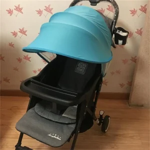 Poussette canne compacte pour bébé design moderne matériau antiUV couleur bleue ergonomique portable idéale pour promenades urbaines
