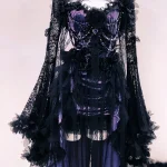 Robe formelle gothique Y2K avec dentelle florale satin noir et violet manches longues idéale pour événements spéciaux style romantique et audacieux