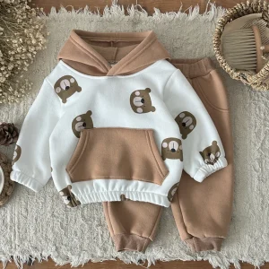 Ensemble vêtements bébé fille et garçon 03 ans hoodie ours mignon pantalon marron tenue hiver douce et confortable 2 pièces blanc Ensemble vêtements bébé fille et garçon 03 ans hoodie ours mignon pantalon marron tenue hiver douce et confortable 2 pièces blanc